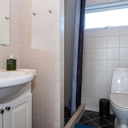 Modern By The - By Traum Hejls